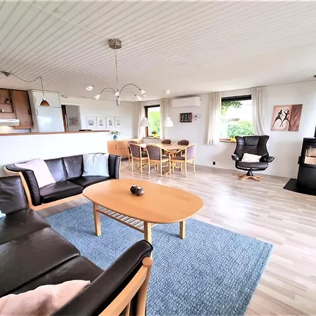 Cosy House Near Child Friendly Holiday home *